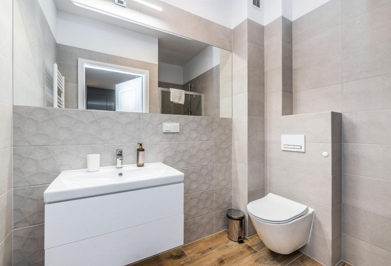 Rent Like Home - Apartamenty Kolo Brzegu & Mini Spa Kołobrzeg Exterior foto
